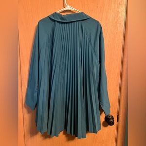 Athleta Sojourn Top 1X in Borealis Green